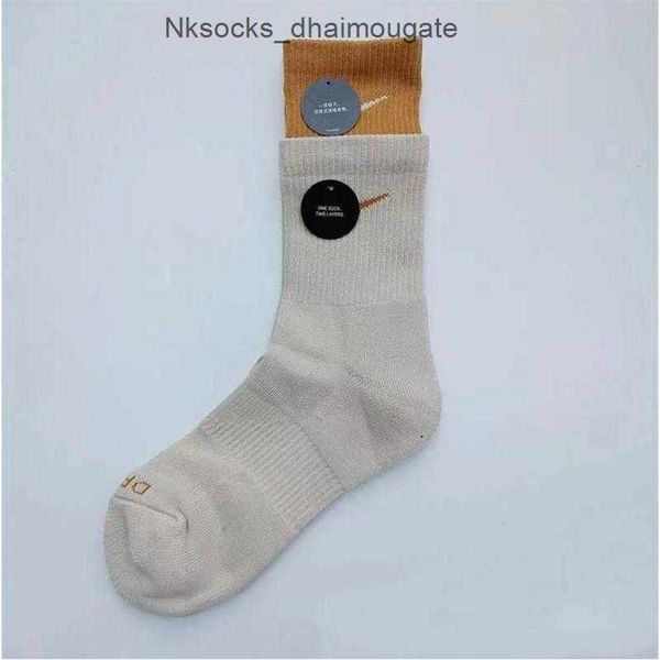 fashion men's classic socks women's hook brand stockings designers fake two pairs splicing high tube women men sports yoga breatha, Black
fashion men's classic socks women's hook brand stockings designers fake two pairs splicing high tube women men sports yoga breatha, Black