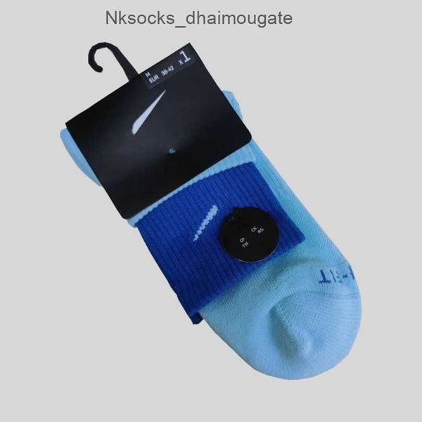 fashion men's luxury socks women's hook brand stockings designers color splicing men women lovers towel bottom medium stocking spo, Black
fashion men's luxury socks women's hook brand stockings designers color splicing men women lovers towel bottom medium stocking spo, Black