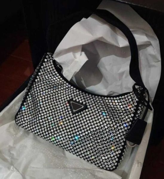 shoulder bags diamond women shoulder bag new crystal handbags summer fashion underarm purses luxury totes bling nylon quality classic design
shoulder bags diamond women shoulder bag new crystal handbags summer fashion underarm purses luxury totes bling nylon quality classic design