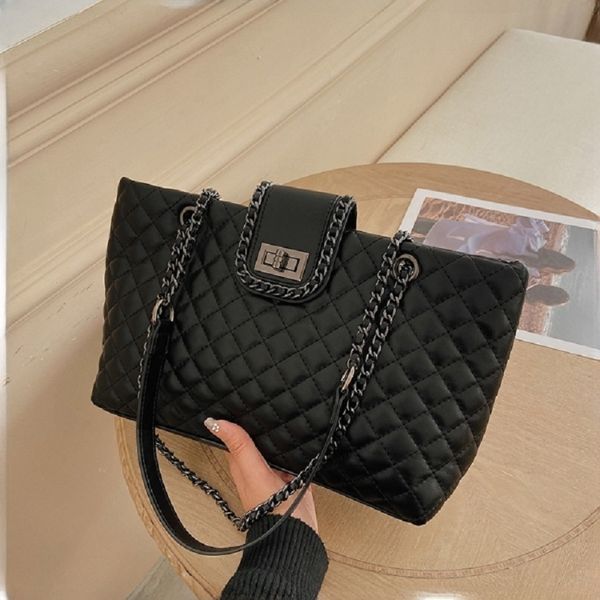 lady clutch handbag designer bag totes designer handbag for women fashion casual style single chain shoulder bag
lady clutch handbag designer bag totes designer handbag for women fashion casual style single chain shoulder bag