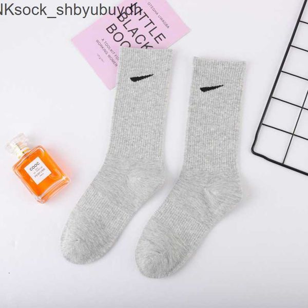 fashion luxury men's socks women's hook brand stockings designers candy colorful medium long women men couple's stocking brea, Black
fashion luxury men's socks women's hook brand stockings designers candy colorful medium long women men couple's stocking brea, Black