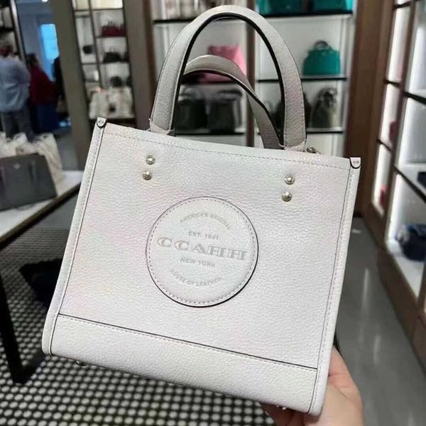 brand shoulder bags for 2023 portable shopping tote bag new quality handbags purses female
brand shoulder bags for 2023 portable shopping tote bag new quality handbags purses female