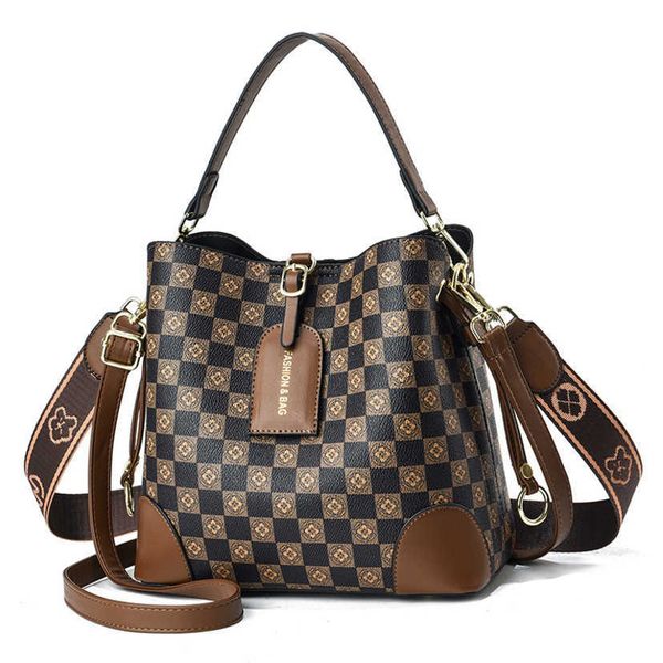 brand shoulder bags for 2023 women's autumn winter versatile high-grade texture small chain portable new quality handbags purses female
brand shoulder bags for 2023 women's autumn winter versatile high-grade texture small chain portable new quality handbags purses female