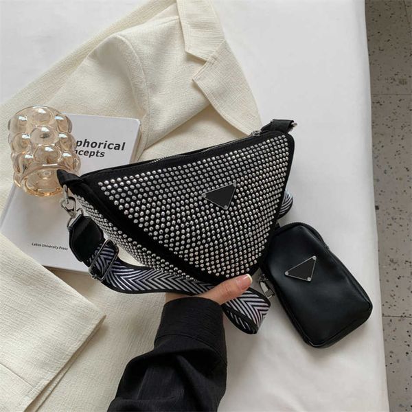 luxury fashion bag appearance this year's popular temperament bright diamond small women new fashionable personality underarm baghigh
luxury fashion bag appearance this year's popular temperament bright diamond small women new fashionable personality underarm baghigh