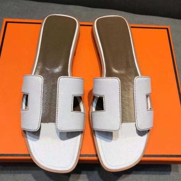 luxury designer leather ladies new sandals summer flat shoes fashion beach women slippers h letter drag 35-42, Black
luxury designer leather ladies new sandals summer flat shoes fashion beach women slippers h letter drag 35-42, Black