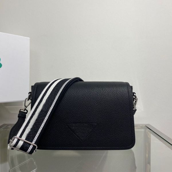 wholesale classic designer bag clasic shoulder bags chain crossbody women handbag high capacity ladies casual shopping
wholesale classic designer bag clasic shoulder bags chain crossbody women handbag high capacity ladies casual shopping