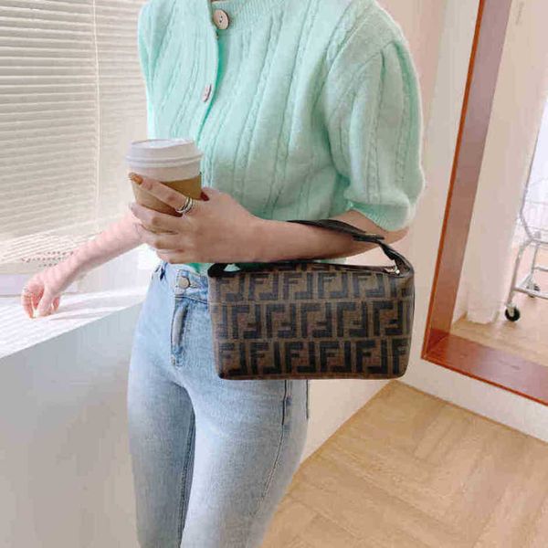 2023 new luxury fashion bag small ins travel portable large capacity storage stylewomen'shigh
2023 new luxury fashion bag small ins travel portable large capacity storage stylewomen'shigh