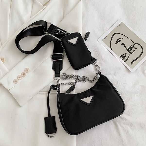 new fashion bag wholesale market nylon armpit net red simple chain dumpling crossbody three in onehigh
new fashion bag wholesale market nylon armpit net red simple chain dumpling crossbody three in onehigh