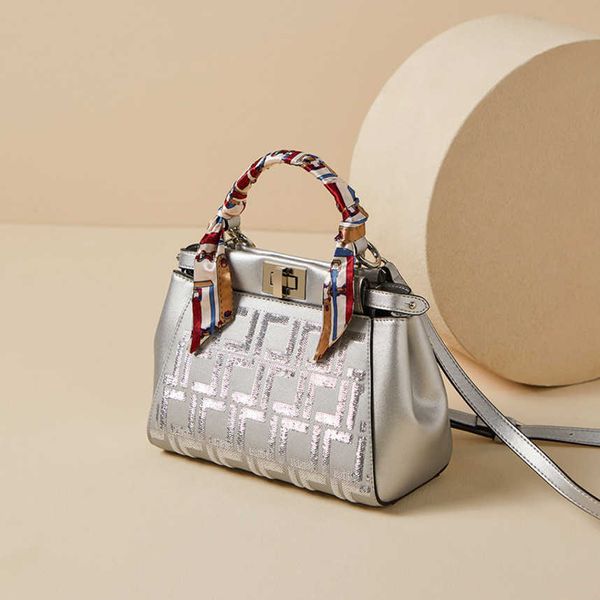 female bags 2023 hand leather cross-body autumn winter versatile women's shoulder bag ladies crossbody tote handbags for women
female bags 2023 hand leather cross-body autumn winter versatile women's shoulder bag ladies crossbody tote handbags for women
