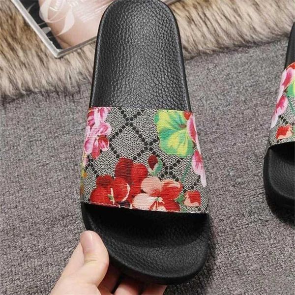 2022 designer men women slippers summer beach indoor flat g sandals bees slides green red blue house flip flops with boxxnc3, Black
2022 designer men women slippers summer beach indoor flat g sandals bees slides green red blue house flip flops with boxxnc3, Black