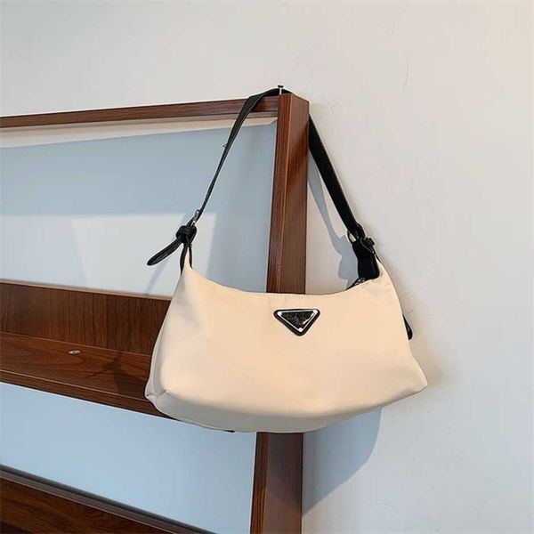 women's high-end handbag personalized simple one armpit texture hand popular oxford cloth stickhigh
women's high-end handbag personalized simple one armpit texture hand popular oxford cloth stickhigh