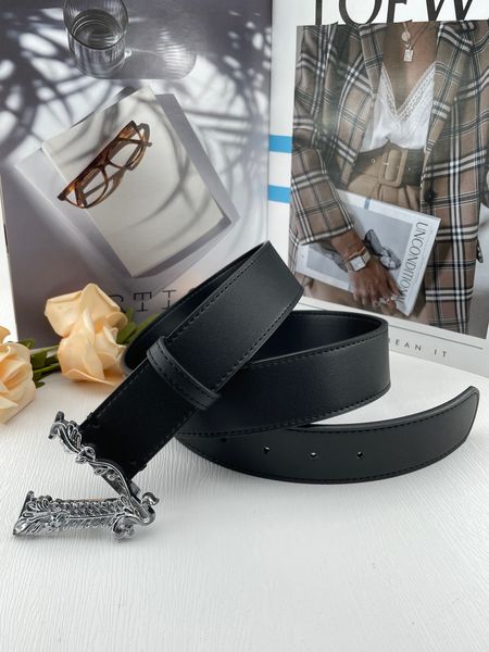 classic designer belt simplicity commercial style luxury men fashion temperament everything matching material leather belt with gift box, Black;brown
classic designer belt simplicity commercial style luxury men fashion temperament everything matching material leather belt with gift box, Black;brown
