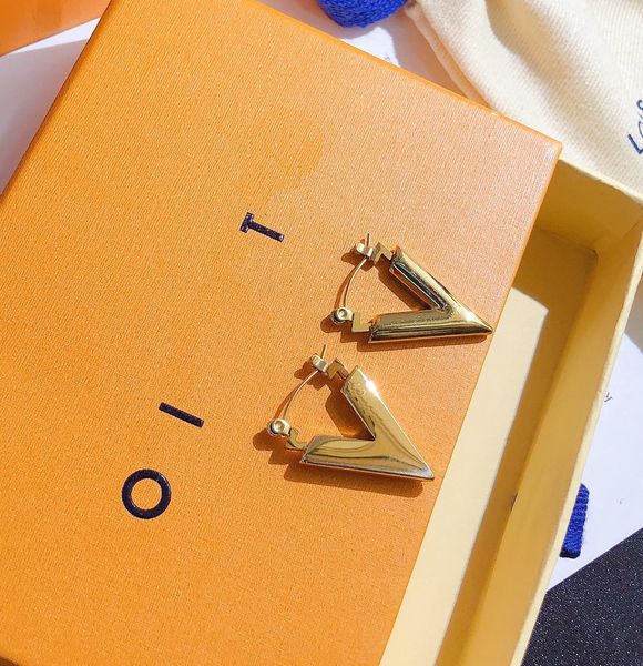 charm womens 18k gold earrings brand letter love earrings designer fashion european celtic jewelry luxury wedding party gift accessories wit, Golden
charm womens 18k gold earrings brand letter love earrings designer fashion european celtic jewelry luxury wedding party gift accessories wit, Golden
