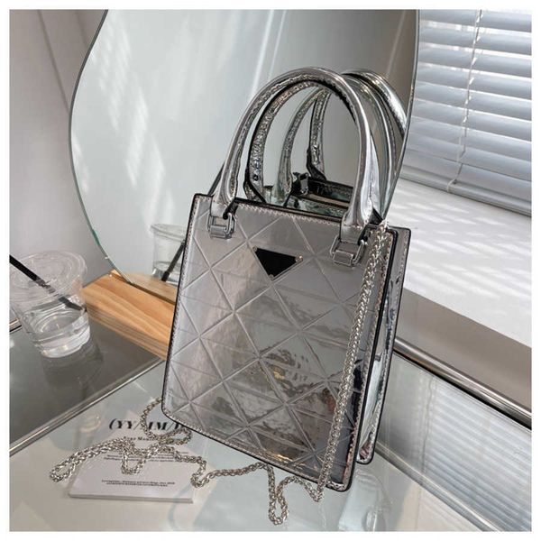 70% 2023 new shoulder bag spring and summer new style fried street shining women's western style handbag one shoulder oblique straddle
70% 2023 new shoulder bag spring and summer new style fried street shining women's western style handbag one shoulder oblique straddle