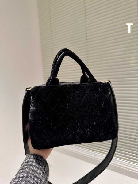 75%off fashion shoulder bags for canvas hand women's large capacity fashionable velvet shopping tote bag luxury crossbody handbags purs
75%off fashion shoulder bags for canvas hand women's large capacity fashionable velvet shopping tote bag luxury crossbody handbags purs