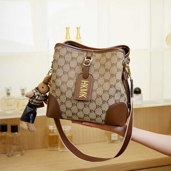 fashion shoulder bags for handbag women's summer red bucket versatile shoulder crossbody bag luxury crossbody handbags purses 2023
fashion shoulder bags for handbag women's summer red bucket versatile shoulder crossbody bag luxury crossbody handbags purses 2023