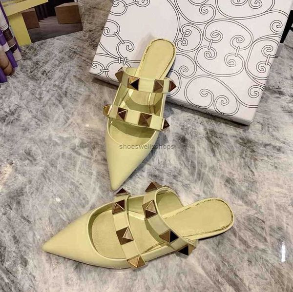 sandals slippers rivet valentinoitys quality luxury designer high with metal new trim flat casual shoes es available in a olz, Black
sandals slippers rivet valentinoitys quality luxury designer high with metal new trim flat casual shoes es available in a olz, Black