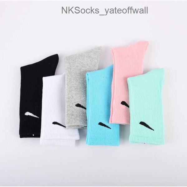 luxury men's fashion socks women's hook brand stockings designers candy colorful medium long women men couple's stocking brea, Black
luxury men's fashion socks women's hook brand stockings designers candy colorful medium long women men couple's stocking brea, Black