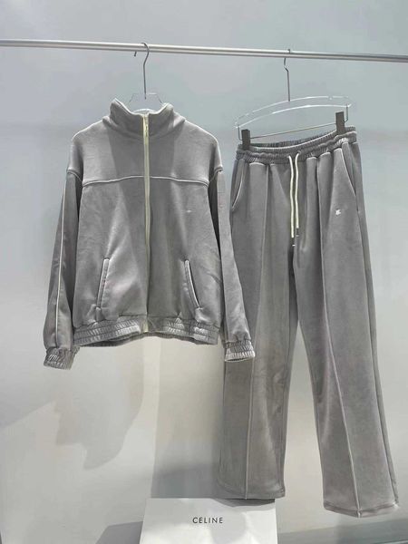 women's tracksuits in autumn and winter of lisa's triumphal embroidered velvet suit couple's jacket cardigan velvet trousers, Gray
women's tracksuits in autumn and winter of lisa's triumphal embroidered velvet suit couple's jacket cardigan velvet trousers, Gray