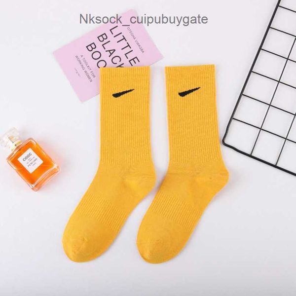 luxury men's fashion socks women's hook brand stockings designers candy colorful medium long women men couple's stocking brea, Black
luxury men's fashion socks women's hook brand stockings designers candy colorful medium long women men couple's stocking brea, Black