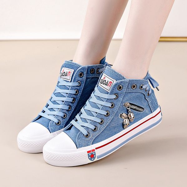 dress shoes spring autumn casual sports walking skateboard lace up fashion femme s classic sneakers denim canvas large size 43 230224, Black
dress shoes spring autumn casual sports walking skateboard lace up fashion femme s classic sneakers denim canvas large size 43 230224, Black