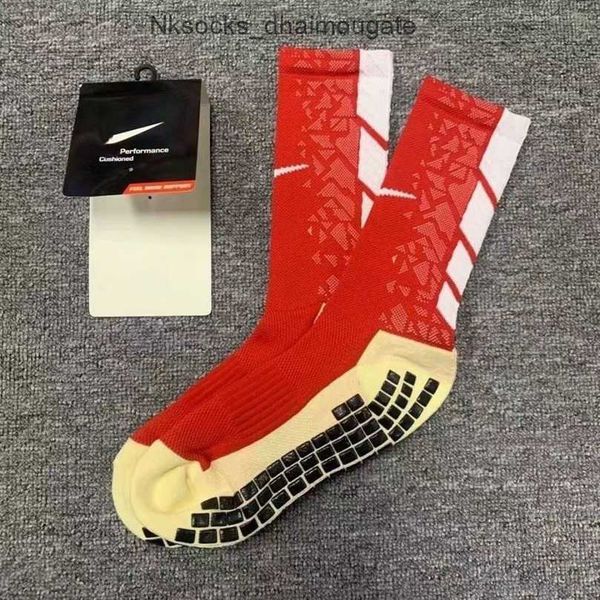 men's luxury fashion socks women's hook brand fish scale antiskid stockings designers men women sports football stocking marathon, Black
men's luxury fashion socks women's hook brand fish scale antiskid stockings designers men women sports football stocking marathon, Black