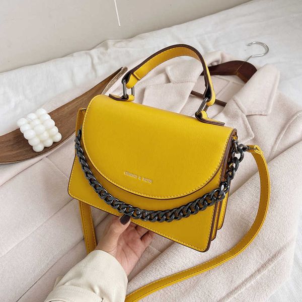 female bags 2023 small korean portable small square women's one-shoulder messenger chain bags ladies crossbody tote handbags for women
female bags 2023 small korean portable small square women's one-shoulder messenger chain bags ladies crossbody tote handbags for women