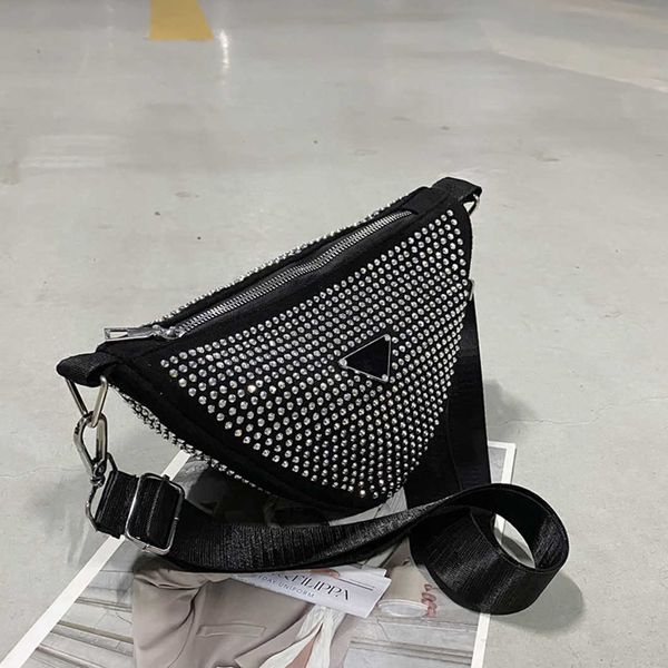new fashion bag wholesale market beauty popular ins bright diamond women summer new armpit shoulder baghigh
new fashion bag wholesale market beauty popular ins bright diamond women summer new armpit shoulder baghigh