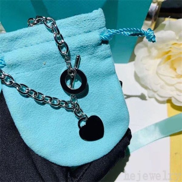 metal designer love mens bracelet necklace luxury womens silver color rose golden jewelry suit pendant hip hop plated gold pin buckle heart
metal designer love mens bracelet necklace luxury womens silver color rose golden jewelry suit pendant hip hop plated gold pin buckle heart