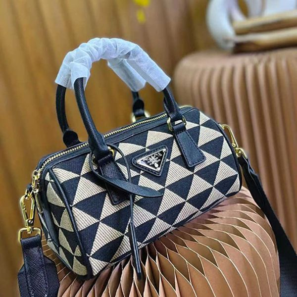 luxury handbag women's commuter pillow leisure little popular rhombic embroidery canvas handheld one shoulder crossbody baghigh
luxury handbag women's commuter pillow leisure little popular rhombic embroidery canvas handheld one shoulder crossbody baghigh