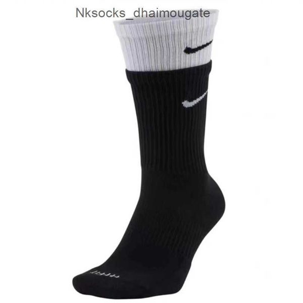 luxury fashion men's socks women's hook brand stockings designers fake two pairs splicing high tube women men sports yoga breathab, Black
luxury fashion men's socks women's hook brand stockings designers fake two pairs splicing high tube women men sports yoga breathab, Black