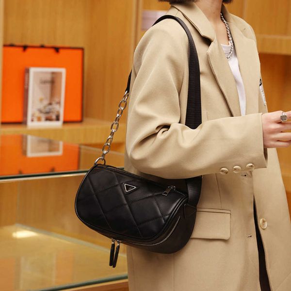 luxury handbag cowhide women's new versatile advanced pillow shoulder crossbody small fragrancehigh
luxury handbag cowhide women's new versatile advanced pillow shoulder crossbody small fragrancehigh