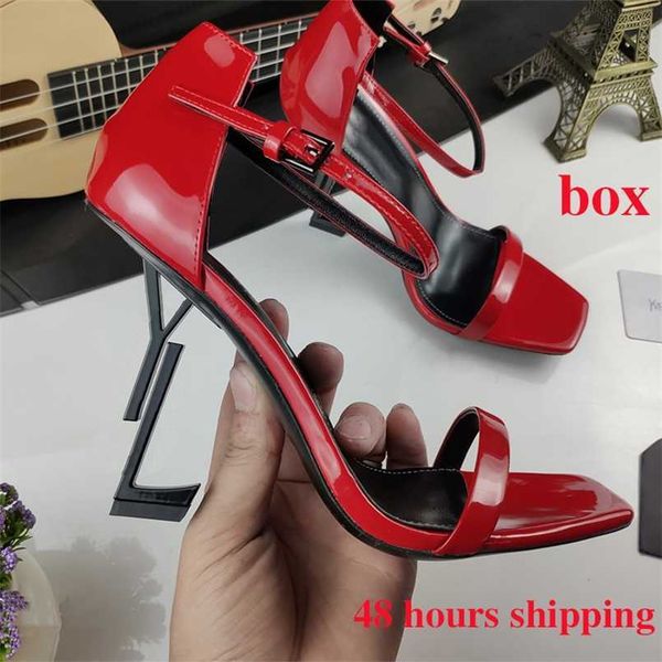 luxurys designers heels women dress shoes heel sandals vlassic versatile party diamond letter high-heel 8cm comfortable sandal fashion lady, Black
luxurys designers heels women dress shoes heel sandals vlassic versatile party diamond letter high-heel 8cm comfortable sandal fashion lady, Black