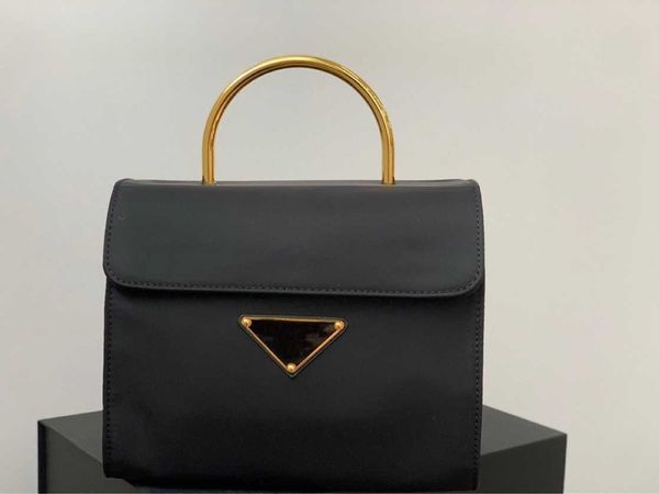 2023 new crossbody bags for female vintage portable one-shoulder diagonal waterproof women's middle bag shoulder handbag 50%off sale
2023 new crossbody bags for female vintage portable one-shoulder diagonal waterproof women's middle bag shoulder handbag 50%off sale