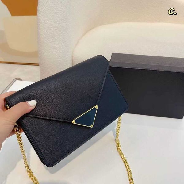 luxury fashion bag women's new chain single shoulder messenger small square envelope cross pattern change mobilehigh
luxury fashion bag women's new chain single shoulder messenger small square envelope cross pattern change mobilehigh
