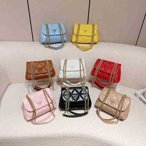 luxury fashion bag chain solid color soft leather rhombic lattice embroidered thread singlehigh
luxury fashion bag chain solid color soft leather rhombic lattice embroidered thread singlehigh