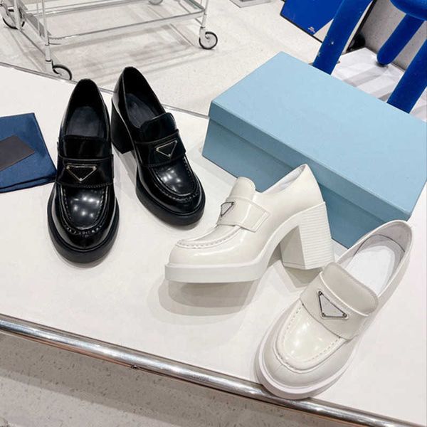 shoes p's triangle standard sole leather lefu new style thick high heel women's single shoes in autumn and winter of 2023, Black
shoes p's triangle standard sole leather lefu new style thick high heel women's single shoes in autumn and winter of 2023, Black