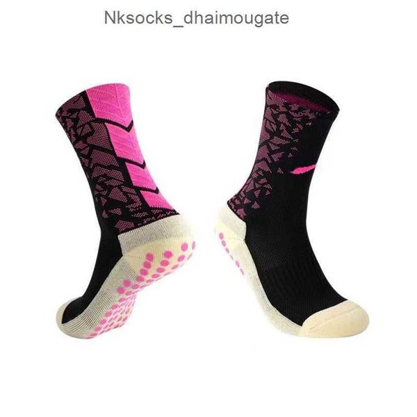 men's luxury fashion socks women's hook brand fish scale antiskid stockings designers men women sports football stocking marathon, Black
men's luxury fashion socks women's hook brand fish scale antiskid stockings designers men women sports football stocking marathon, Black