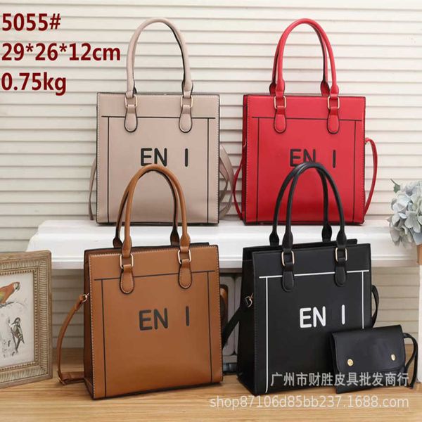 luxury fashion bag women's new elegant handheld tote printed one shoulder oblique straddle baghigh
luxury fashion bag women's new elegant handheld tote printed one shoulder oblique straddle baghigh
