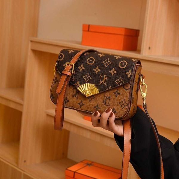 2023 new crossbody bags for women messenger small square versatile classic shoulder bag women designer purse handbags
2023 new crossbody bags for women messenger small square versatile classic shoulder bag women designer purse handbags
