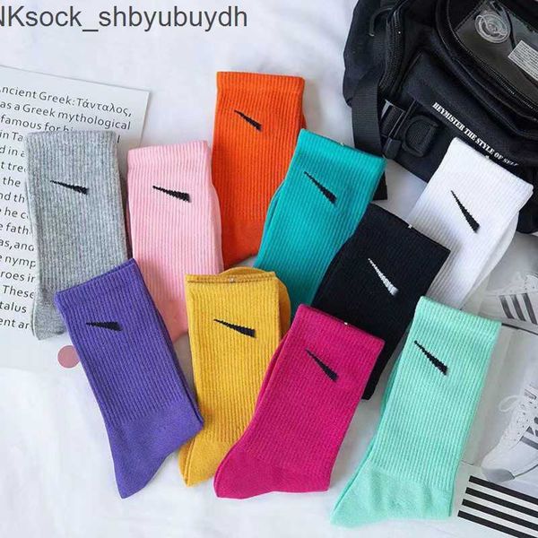 luxury men's fashion socks women's hook brand stockings designers candy colorful medium long women men couple's stocking brea, Black
luxury men's fashion socks women's hook brand stockings designers candy colorful medium long women men couple's stocking brea, Black