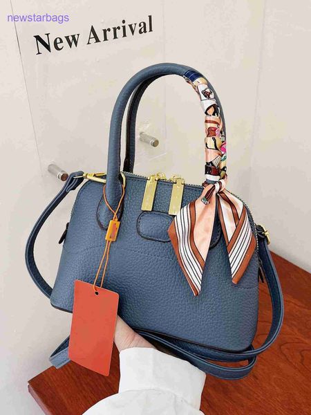 h designer bags for women 2023 new versatile small handbag women's cross-shoulder shell silk scarf shopping m have logo
h designer bags for women 2023 new versatile small handbag women's cross-shoulder shell silk scarf shopping m have logo