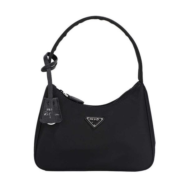 2023 new shoulder bag armpit the same hobo waterproof nylon cloth french stick new one shoulder portable crescent baghigh
2023 new shoulder bag armpit the same hobo waterproof nylon cloth french stick new one shoulder portable crescent baghigh