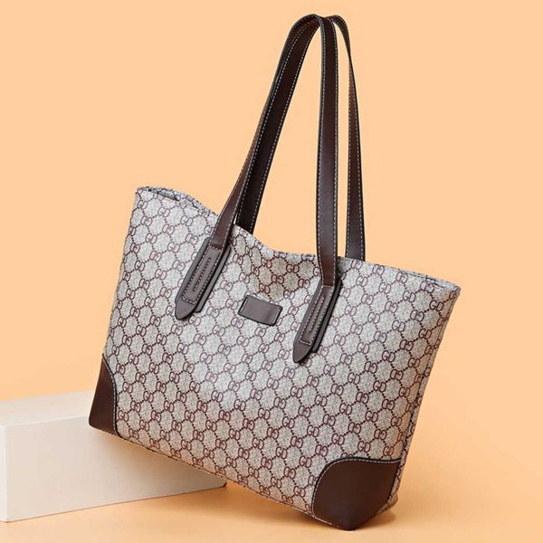 2023 new luxury fashion bag large capacity commuter style fashionable and generous one shoulder portable tote baghigh
2023 new luxury fashion bag large capacity commuter style fashionable and generous one shoulder portable tote baghigh