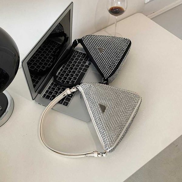 2023 new shoulder bag this year's popular women's new standard rivet single shoulder underarm baghigh
2023 new shoulder bag this year's popular women's new standard rivet single shoulder underarm baghigh