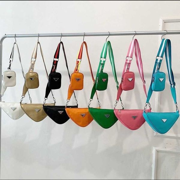 luxury handbag popular shoulder solid color personalized women's new triangular fashionable child and mother's small satchelhigh
luxury handbag popular shoulder solid color personalized women's new triangular fashionable child and mother's small satchelhigh