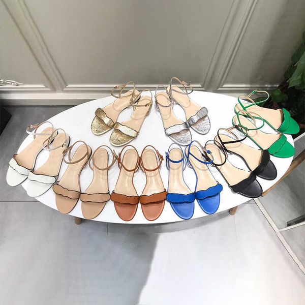 2023 designer luxury high heels women sandals metallic laminate leather flat middle high heel sandal summer beach wedding shoes dress shoes, Black
2023 designer luxury high heels women sandals metallic laminate leather flat middle high heel sandal summer beach wedding shoes dress shoes, Black