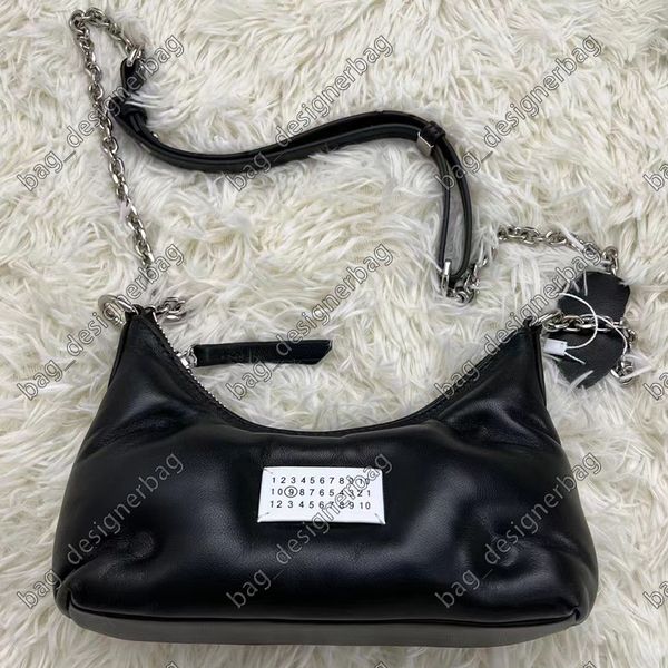 fashion designer women's messenger bag simple and versatile handbag leather material
fashion designer women's messenger bag simple and versatile handbag leather material