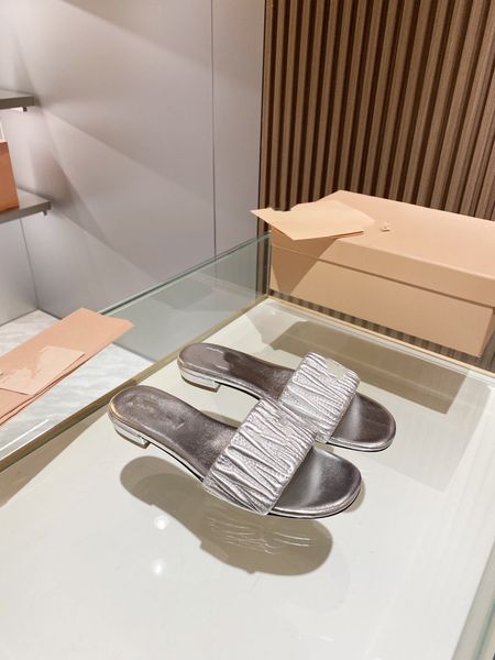 slippers european luxury designer designs new slipper series for spring and summer, Black
slippers european luxury designer designs new slipper series for spring and summer, Black