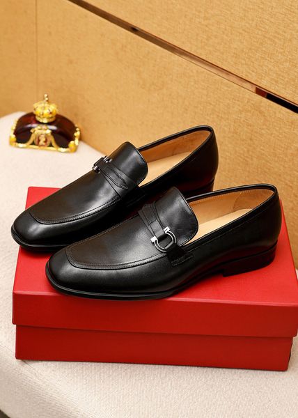 2023 men formal business brogue dress shoes men's brand genuine leather flats male casual wedding party loafers size 38-45, Black
2023 men formal business brogue dress shoes men's brand genuine leather flats male casual wedding party loafers size 38-45, Black